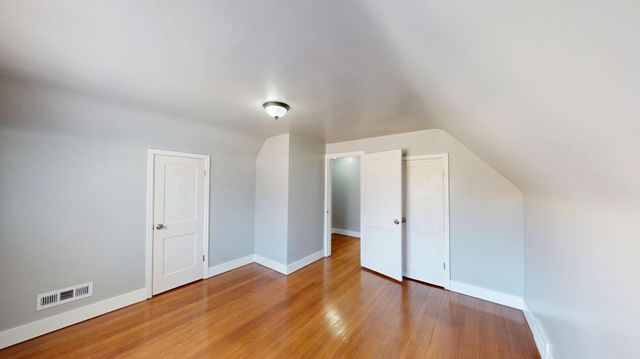 808 Freeborn Avenue, Albert Lea, MN 56007