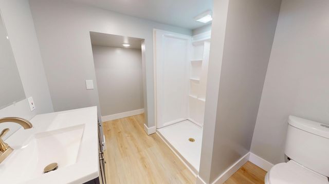 808 Freeborn Avenue, Albert Lea, MN 56007