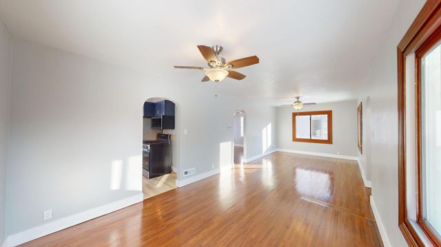 808 Freeborn Avenue, Albert Lea, MN 56007