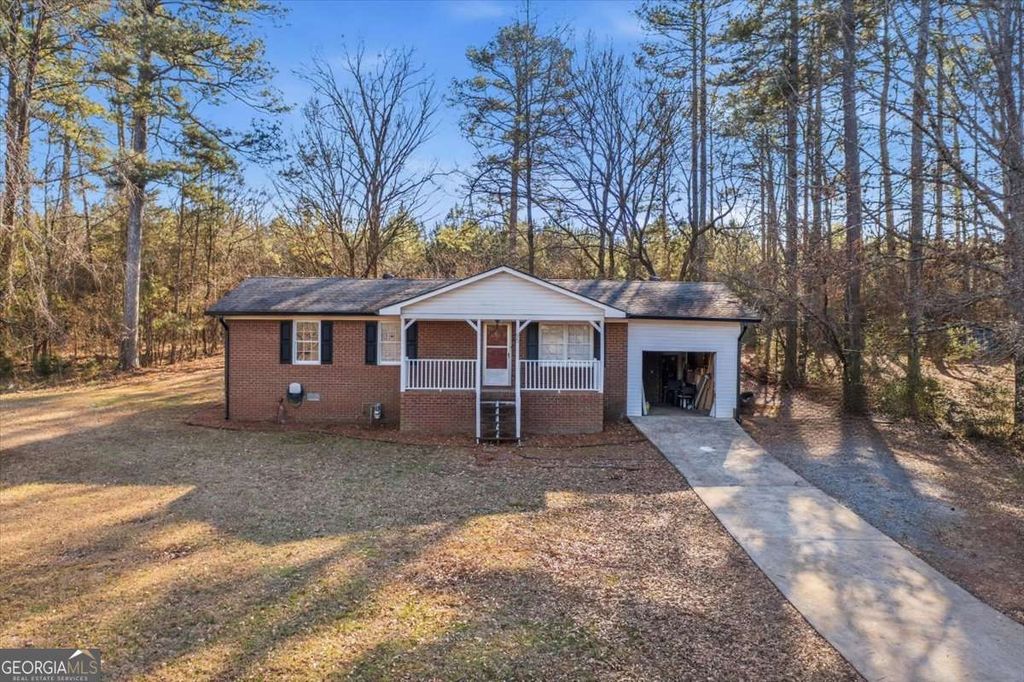 95 Cashtown Road, Aragon, GA 30104