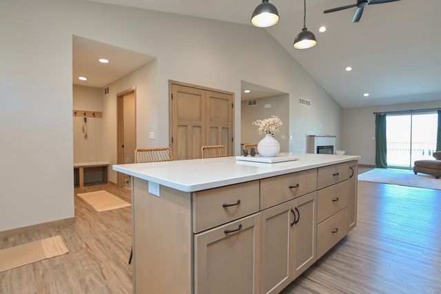 420 PRAIRIE WAY, Wrightstown, WI 54180