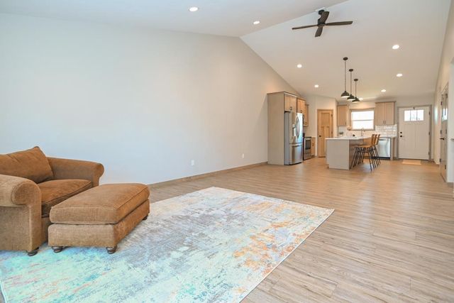 420 PRAIRIE WAY, Wrightstown, WI 54180