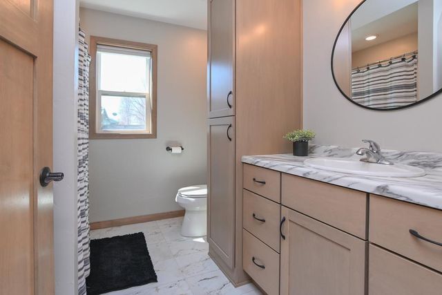 420 PRAIRIE WAY, Wrightstown, WI 54180