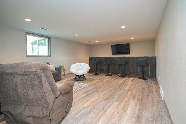 420 PRAIRIE WAY, Wrightstown, WI 54180