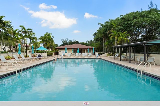 21734 Arriba Real 32b, Boca Raton, FL 33433