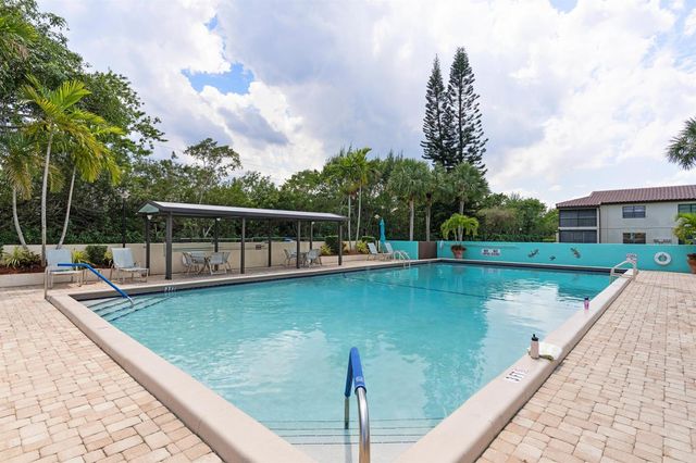 21734 Arriba Real 32b, Boca Raton, FL 33433