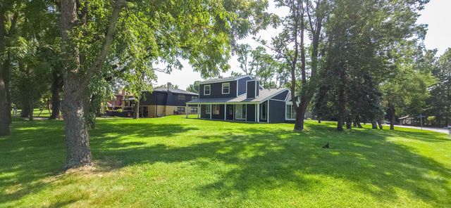 1473 Happy Valley Road, Crown Point, IN 46307