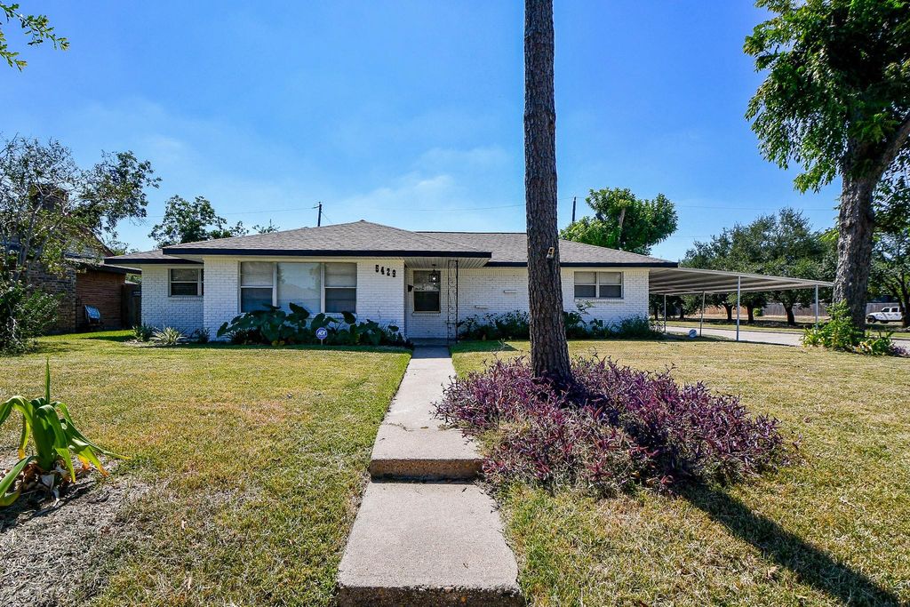 5429 De Lange Lane, Houston, TX 77092