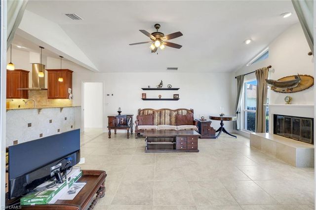 1819 Princess CT, Naples, FL 34110