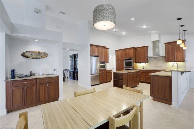 1819 Princess CT, Naples, FL 34110