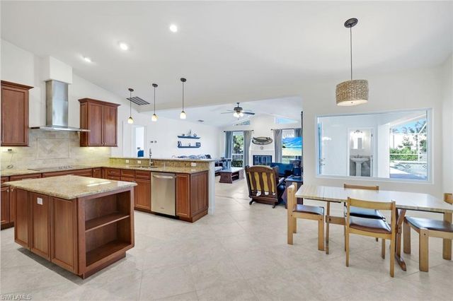 1819 Princess CT, Naples, FL 34110