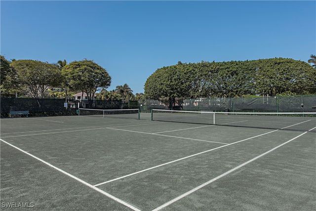 2388 Gulf Shore BLVD N 204, Naples, FL 34103