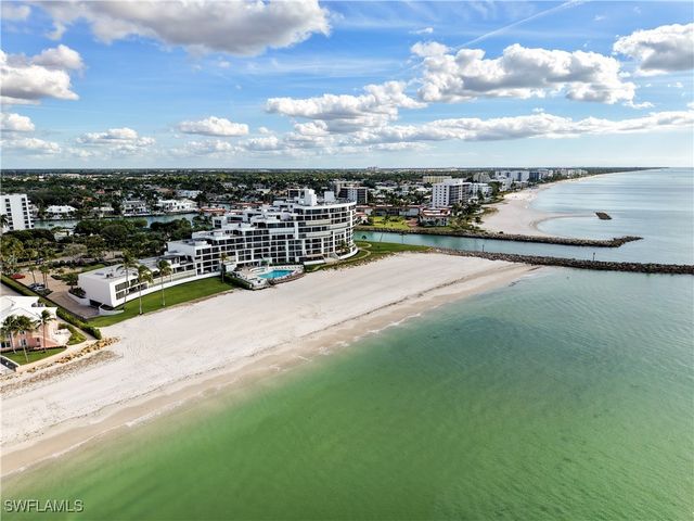 2388 Gulf Shore BLVD N 204, Naples, FL 34103