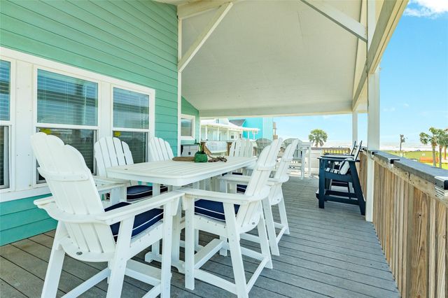 16906 Beachcomber Drive, Jamaica Beach, TX 77554