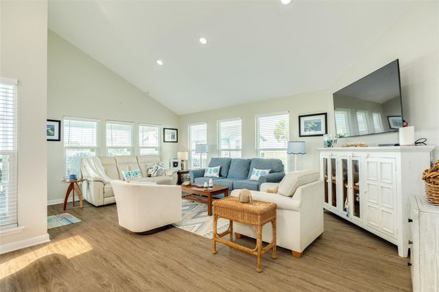 16906 Beachcomber Drive, Jamaica Beach, TX 77554