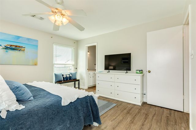 16906 Beachcomber Drive, Jamaica Beach, TX 77554