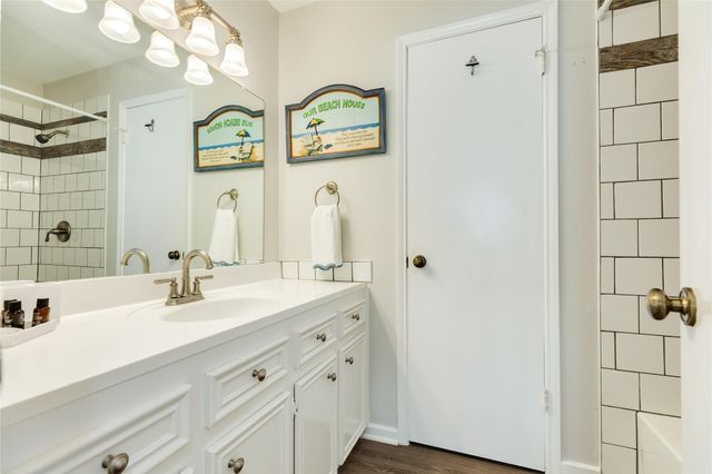 16906 Beachcomber Drive, Jamaica Beach, TX 77554