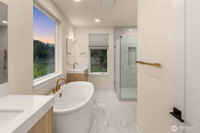 8409 NE 137th Street, Kirkland, WA 98034