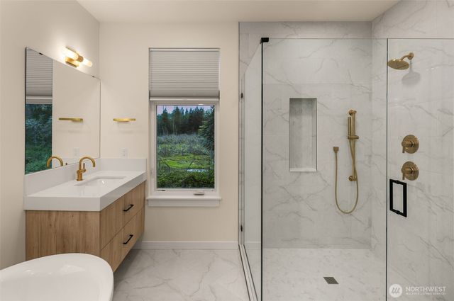 8409 NE 137th Street, Kirkland, WA 98034