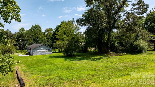 191 Power Street, Hudson, NC 28638