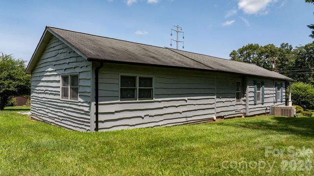 191 Power Street, Hudson, NC 28638