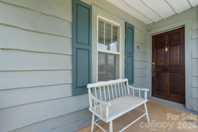 191 Power Street, Hudson, NC 28638
