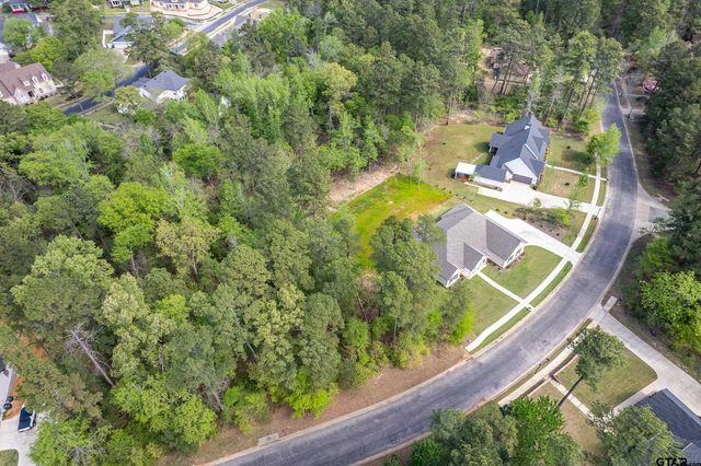 4028 Hanover Place, Tyler, TX 75701