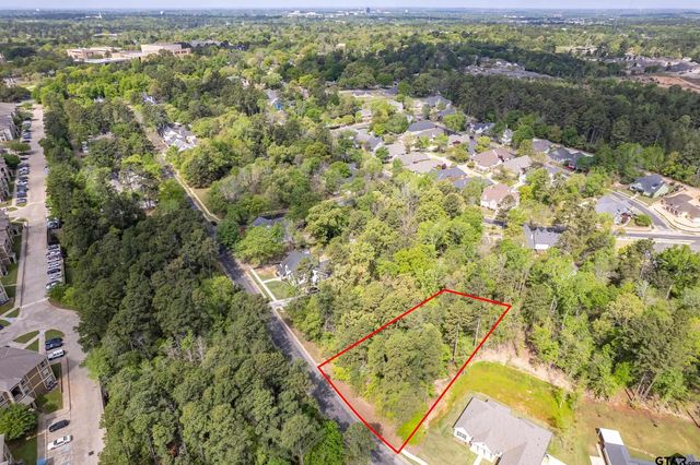 4028 Hanover Place, Tyler, TX 75701