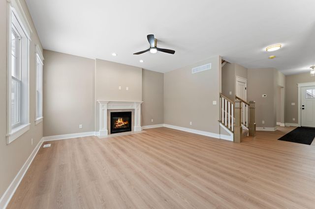 2132 Pradera Trail, Chesterton, IN 46304