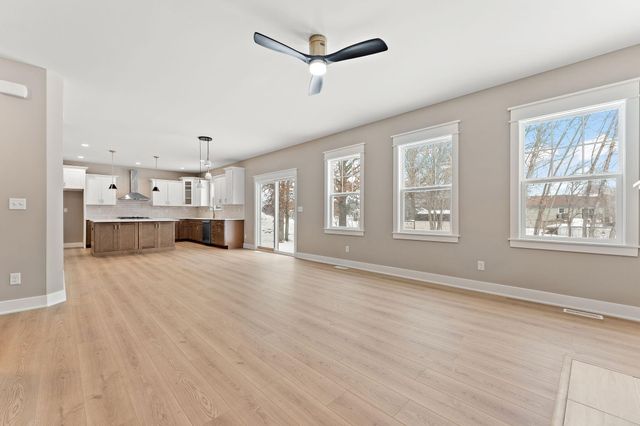 2132 Pradera Trail, Chesterton, IN 46304