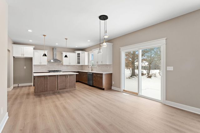 2132 Pradera Trail, Chesterton, IN 46304