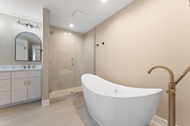 2132 Pradera Trail, Chesterton, IN 46304