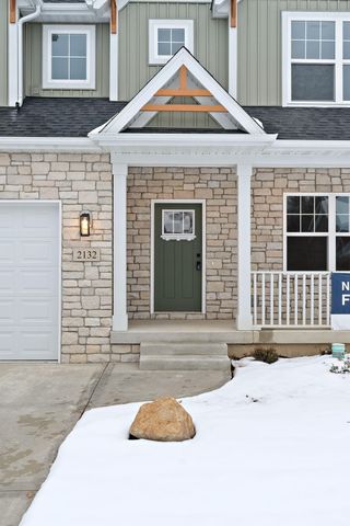 2132 Pradera Trail, Chesterton, IN 46304