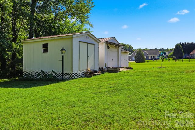 1604 Sugarfarm Road, Catawba, NC 28609