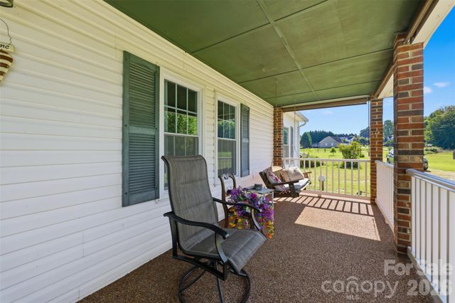 1604 Sugarfarm Road, Catawba, NC 28609