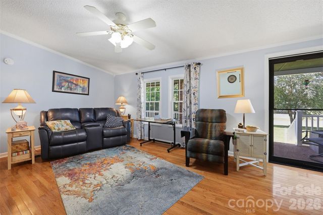 1604 Sugarfarm Road, Catawba, NC 28609