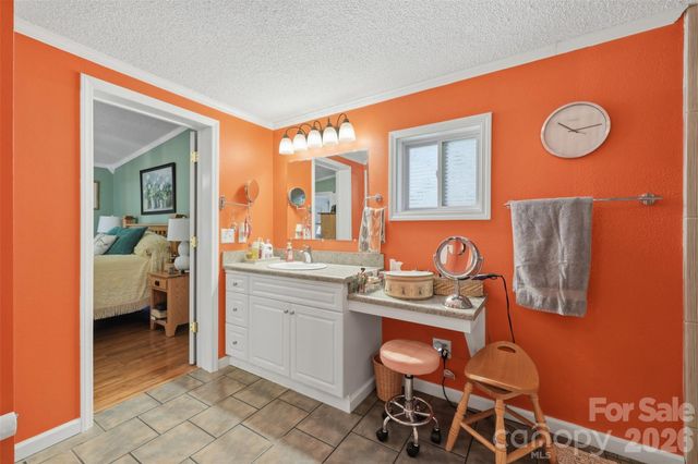 1604 Sugarfarm Road, Catawba, NC 28609