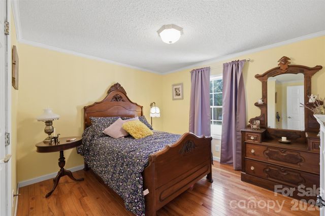 1604 Sugarfarm Road, Catawba, NC 28609