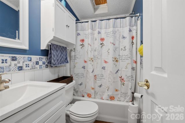 1604 Sugarfarm Road, Catawba, NC 28609