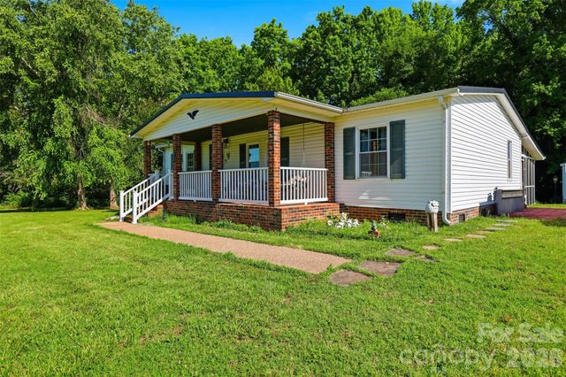 1604 Sugarfarm Road, Catawba, NC 28609