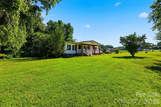 1604 Sugarfarm Road, Catawba, NC 28609