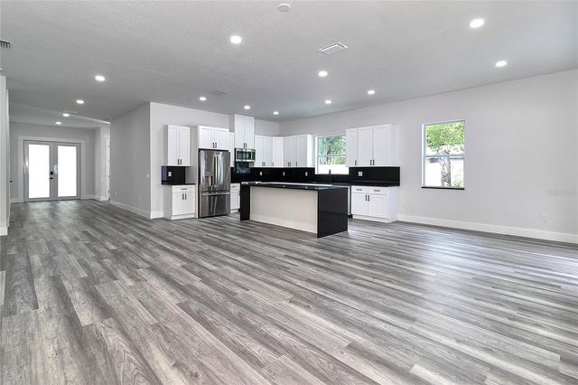 6251 148 AVENUE N, Clearwater, FL 33760