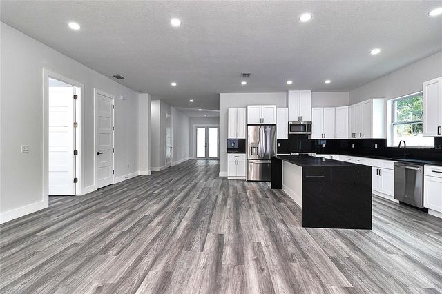 6251 148 AVENUE N, Clearwater, FL 33760