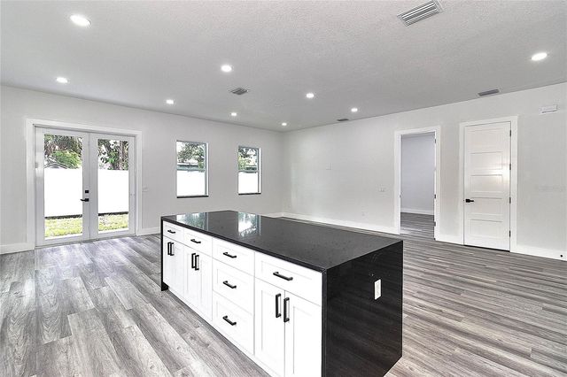 6251 148 AVENUE N, Clearwater, FL 33760