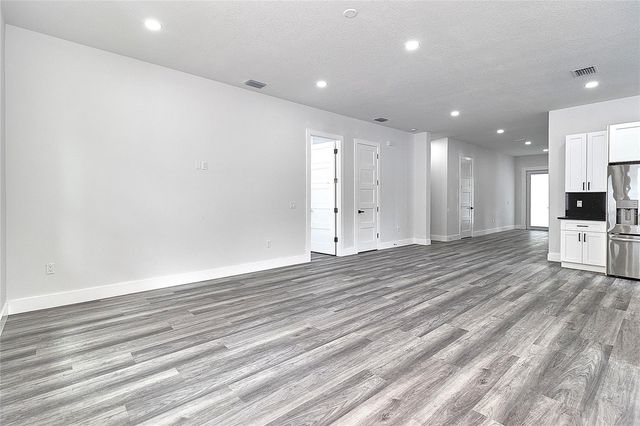 6251 148 AVENUE N, Clearwater, FL 33760
