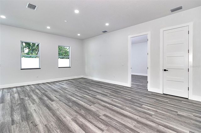 6251 148 AVENUE N, Clearwater, FL 33760