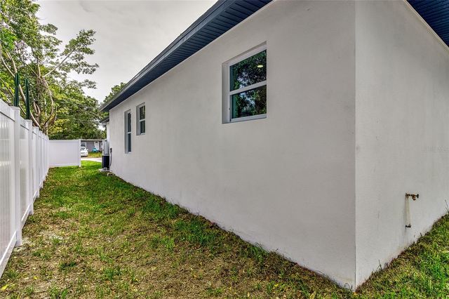 6251 148 AVENUE N, Clearwater, FL 33760