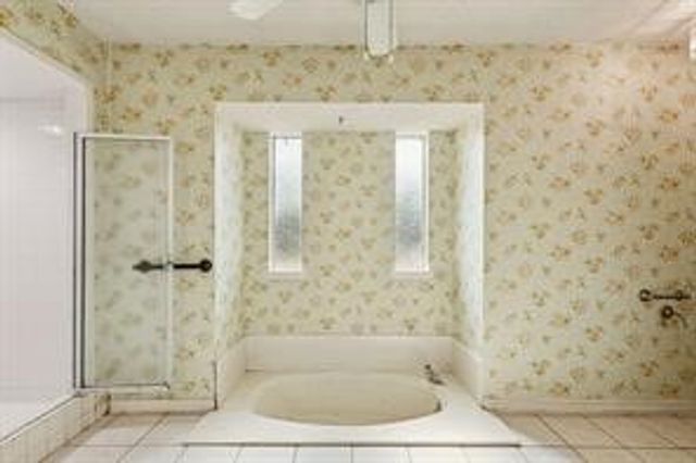 1702 Paisley Drive, Arlington, TX 76015