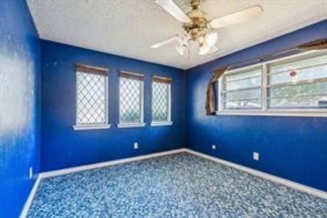 1702 Paisley Drive, Arlington, TX 76015