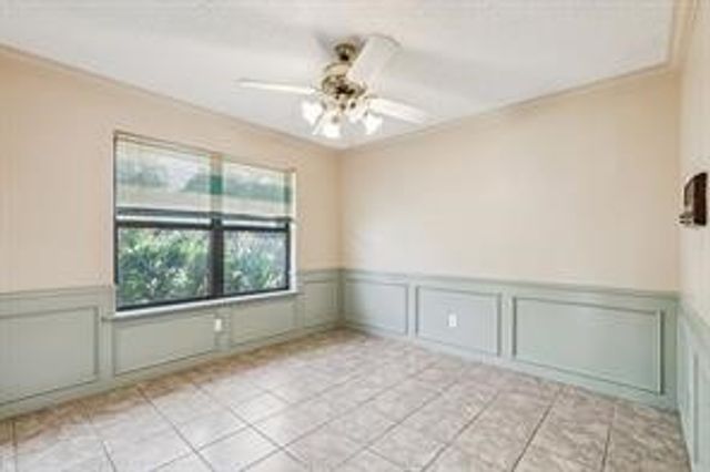 1702 Paisley Drive, Arlington, TX 76015